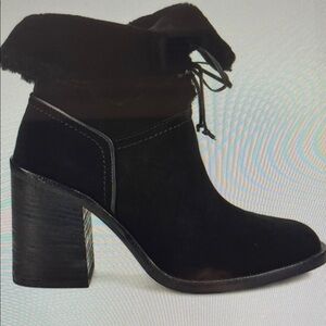 UGG Jerene Black Suede Leather Sherling  Heeled Ankle Boots Womens Size 7